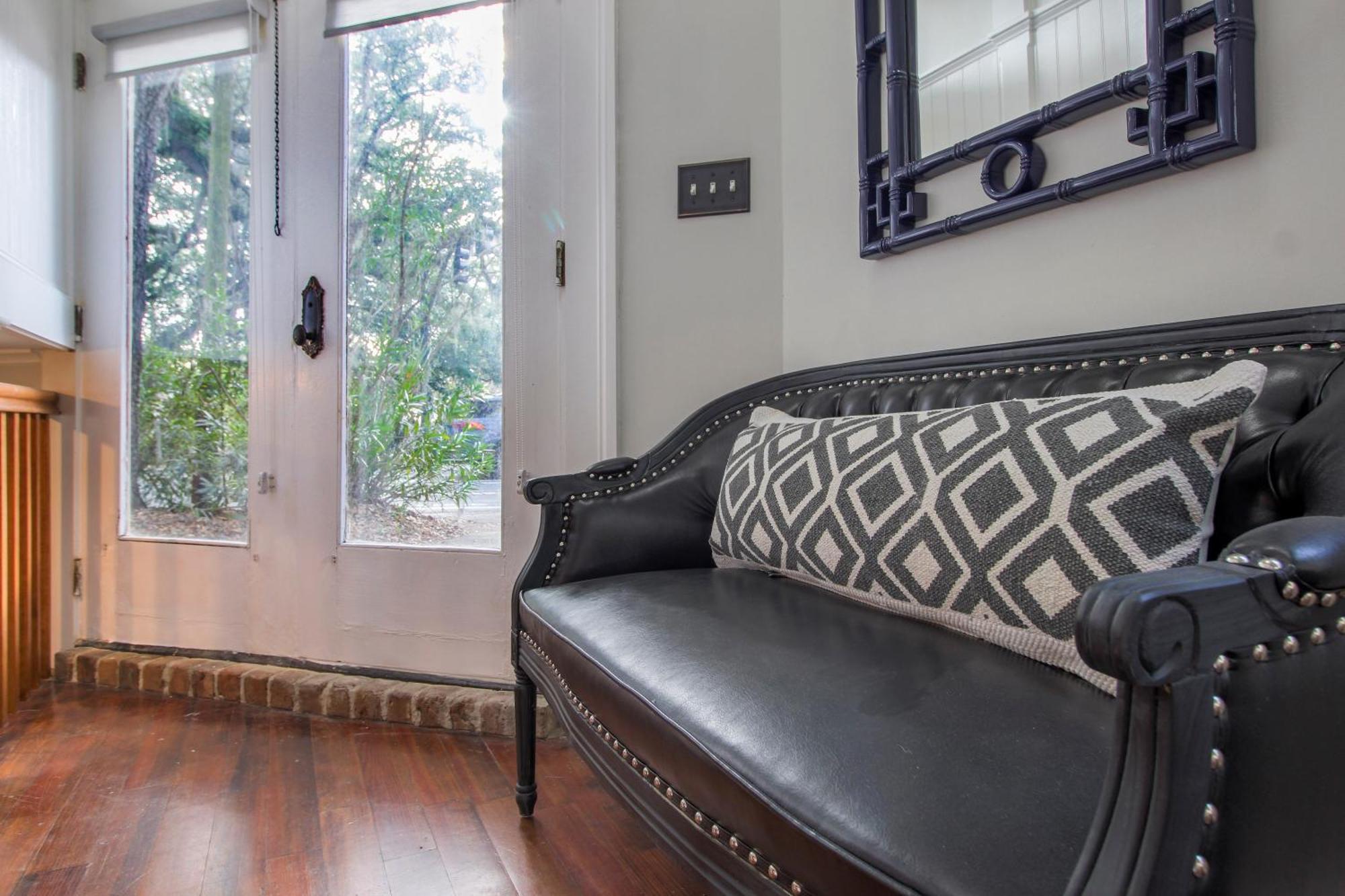 Walk To It All In Downtown, Double King Beds Savannah Exteriör bild