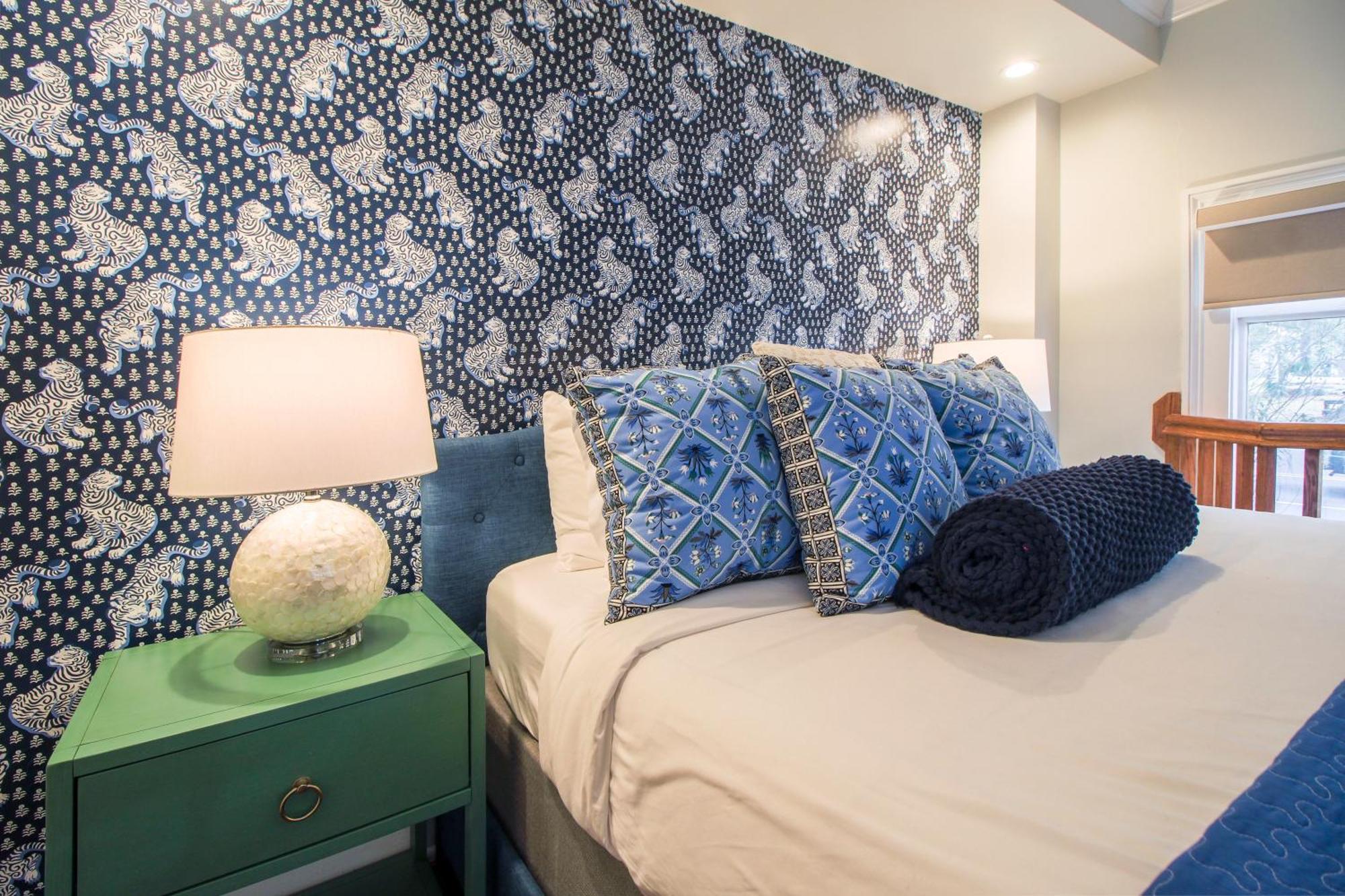 Walk To It All In Downtown, Double King Beds Savannah Exteriör bild