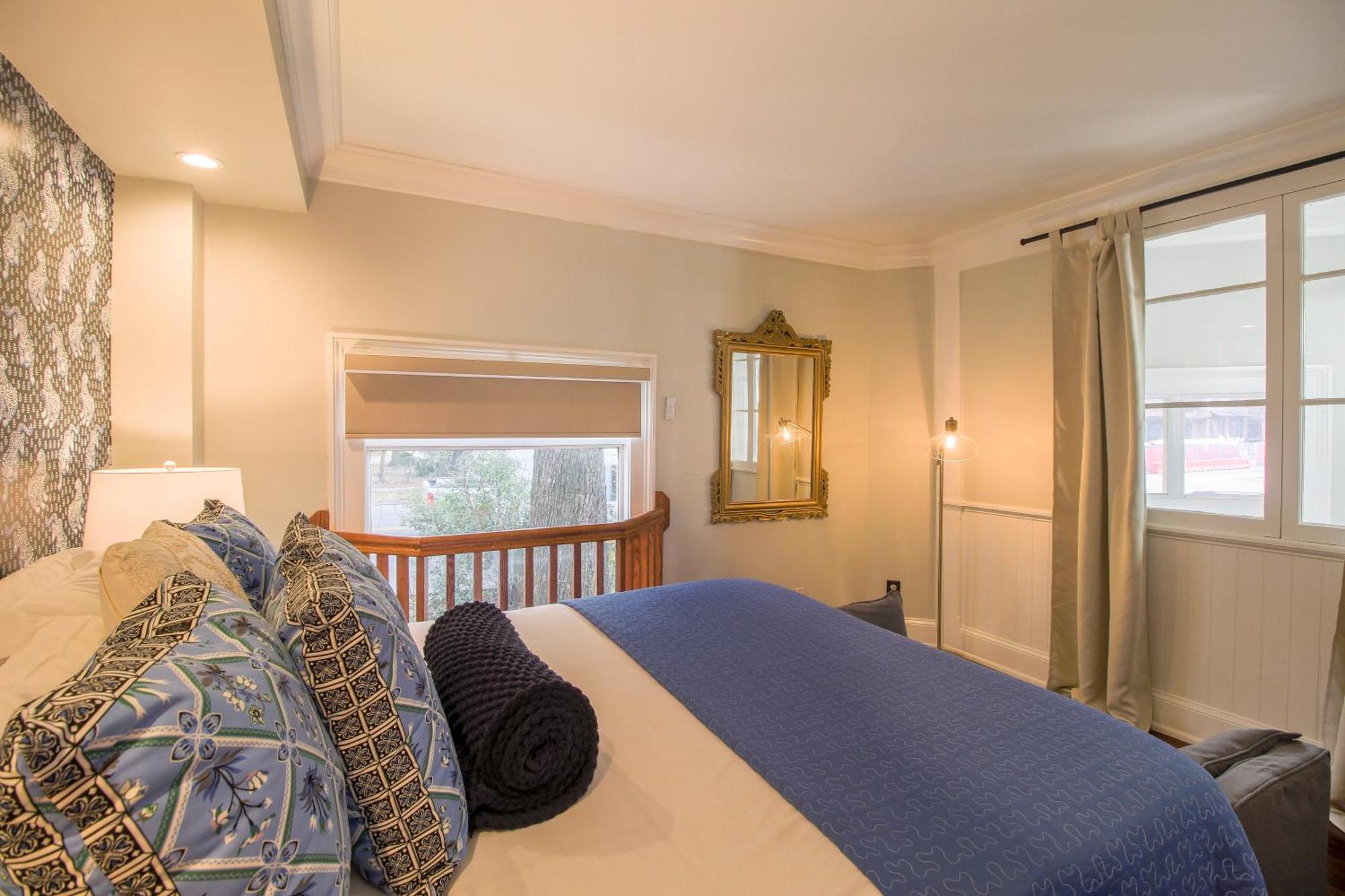 Walk To It All In Downtown, Double King Beds Savannah Exteriör bild